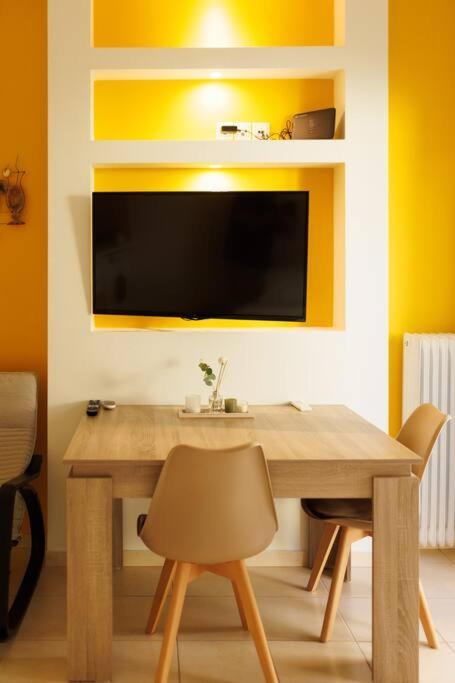 Relaxing In Center Apartment Athens